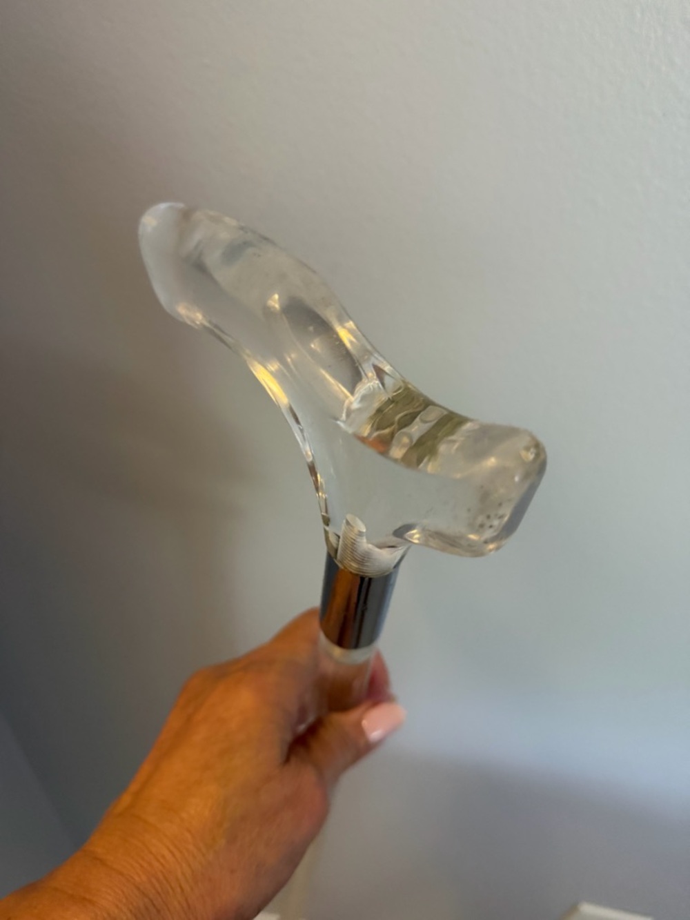 Clear Lucite Walking Cane with Derby Handle 36 - Picture 4 of 8